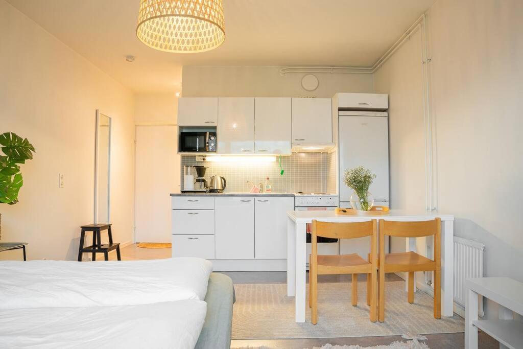 Arctic Downtown Dream: Cozy City Studio Rovaniemi Exteriör bild